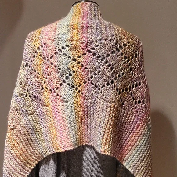 Oversized scarf/wrap, handmade knit, pastel colors, NWOT - Picture 6 of 11